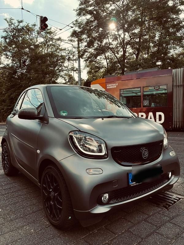 Grau Gebraucht 2018 Smart ForTwo Coupé Prime Coupé | 17.000 € - Bild 1/4