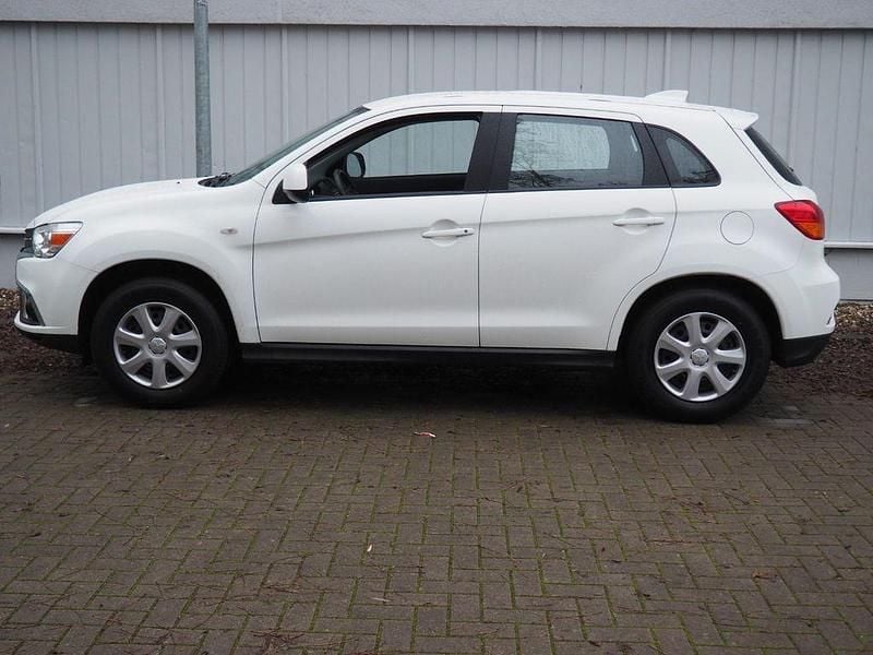 Gebraucht Mitsubishi ASX Basis 117 PS (86 kW) 2019 Weiß SUV