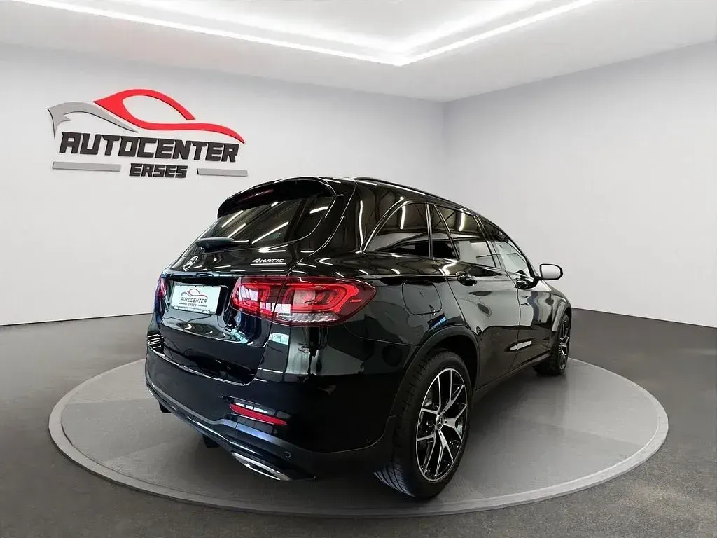 Gebraucht Mercedes GLC400d AMG line 330 PS (242 kW) 2022 Schwarz SUV