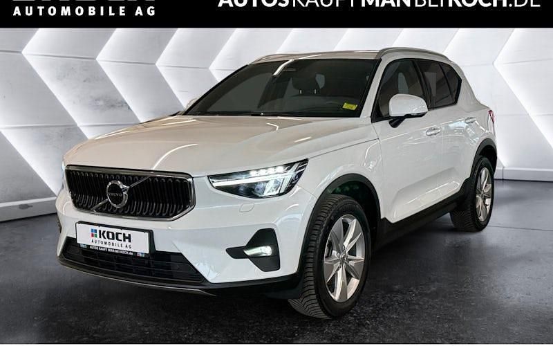 Gebraucht Volvo XC40 Core 163 PS (119 kW) 2024 Weiß SUV