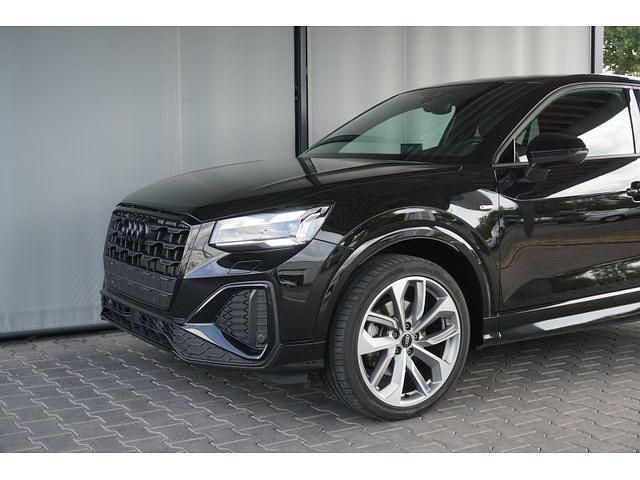 Gebraucht Audi Q2 S-Line 150 PS (110 kW) 2023 Schwarz SUV