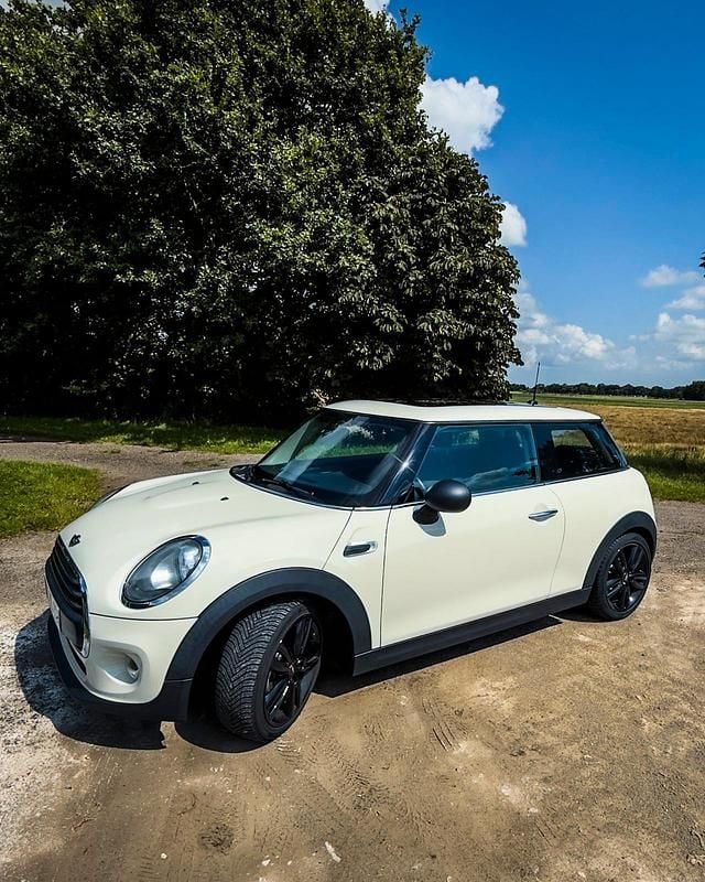 Weiß Gebraucht 2016 Mini Cooper Kleinwagen | 10.000 € - Bild 1/4