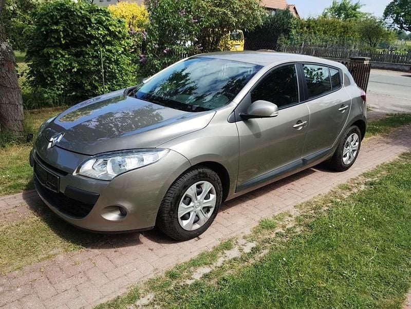 Gebraucht 2009 Renault Mégane Coupé Dynamique Coupé | 4.200 € (Guter Preis) - Bild 1/4