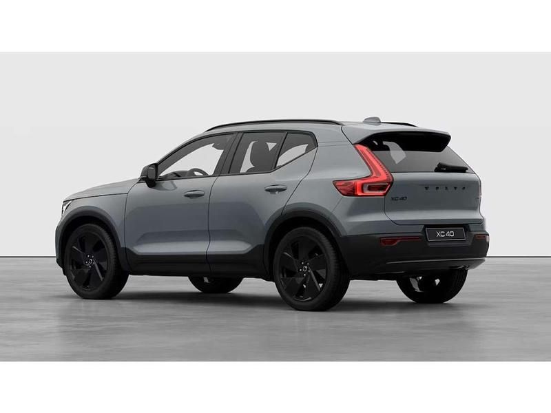 Gebraucht Volvo XC40 Plus 163 PS (119 kW) 2025 Vapour grey / metallic SUV