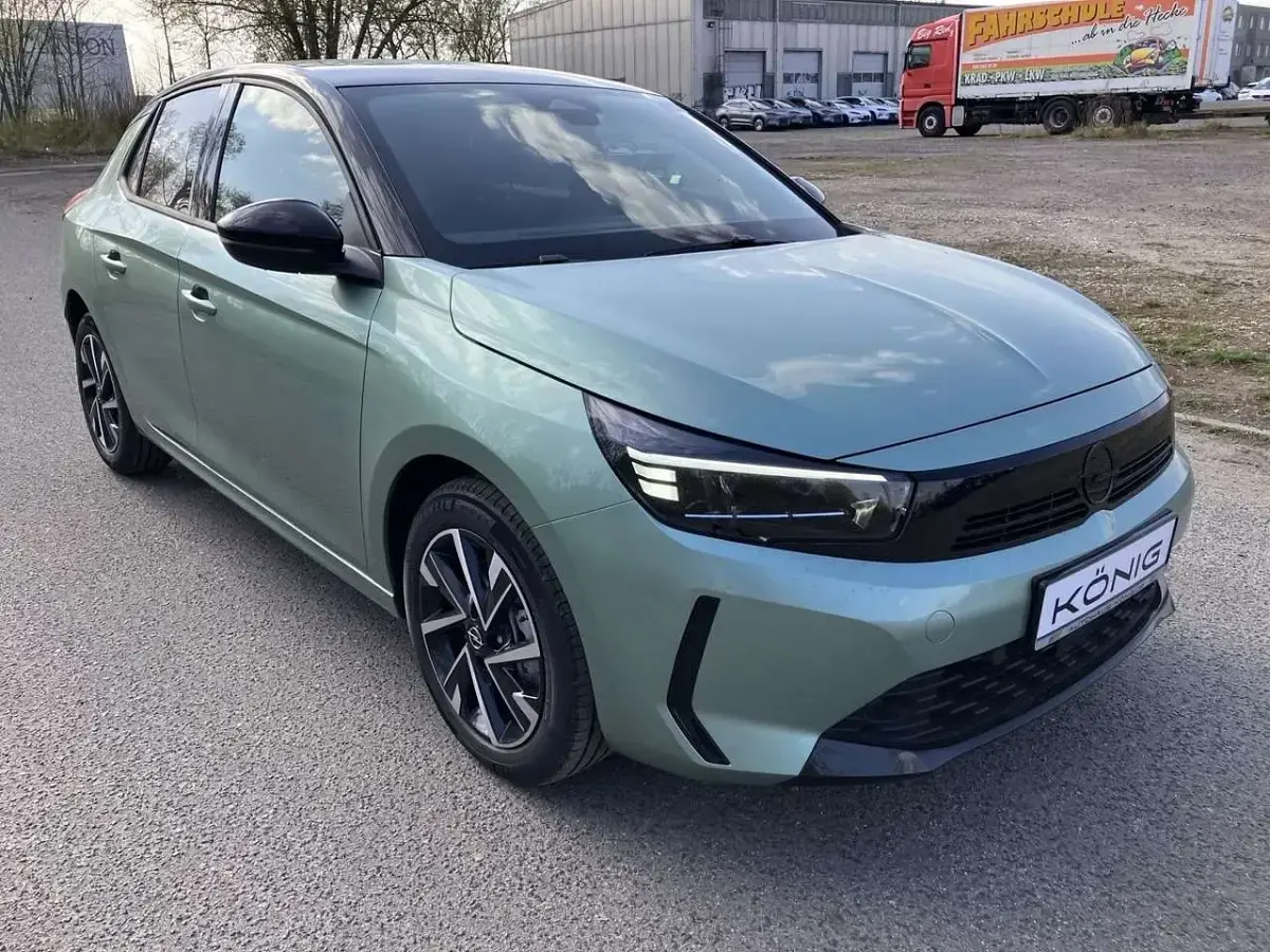 Neu Opel Corsa 101 PS (74 kW) 2026 Grün Kleinwagen