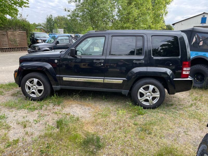 Gebraucht Jeep Cherokee Limited 213 PS (156 kW) 2009 Schwarz SUV