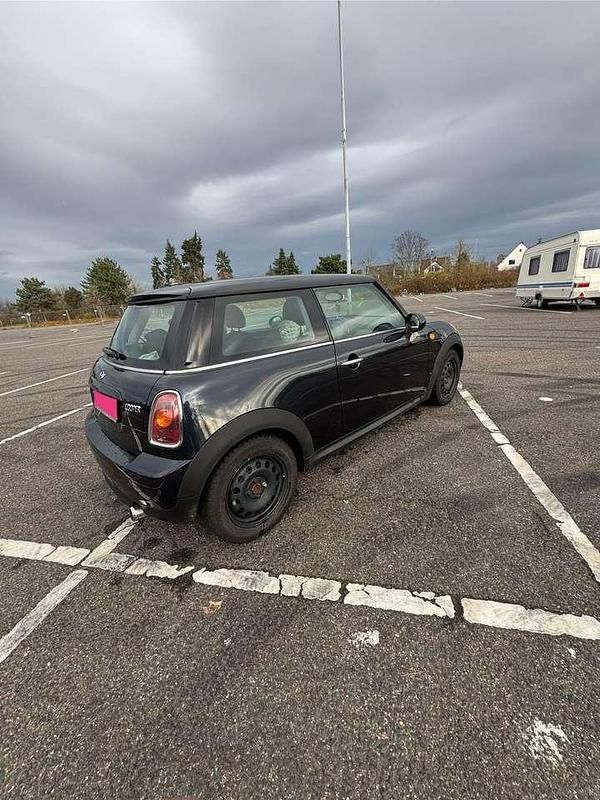 Gebraucht Mini Cooper 120 PS (88 kW) 2007 Schwarz Kleinwagen