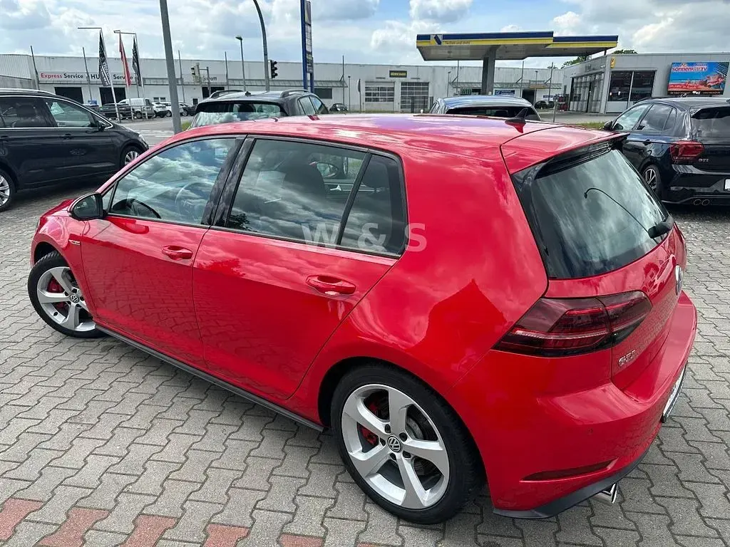 Gebraucht VW Golf VII GTI 245 PS (180 kW) 2019 Rot Limousine