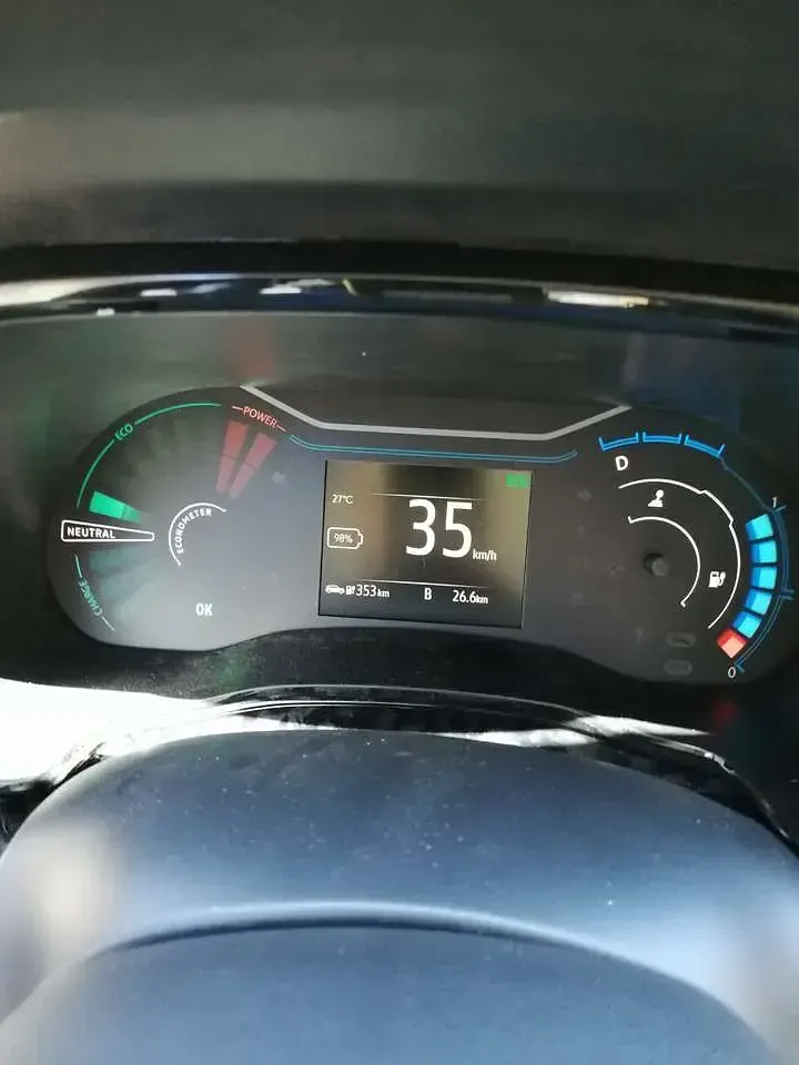Gebraucht Dacia Spring Comfort Plus 33 kW (45 PS) 2022 Weiß Kleinwagen