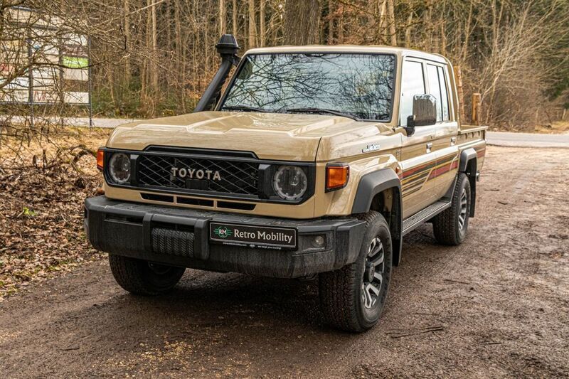Beige Neu 2025 Toyota Land Cruiser SUV | 78.900 € (Teuer) - Bild 1/4