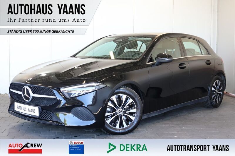 Schwarz Gebraucht 2023 Mercedes A200 Limousine | 26.489 € (Guter Preis) - Bild 1/4
