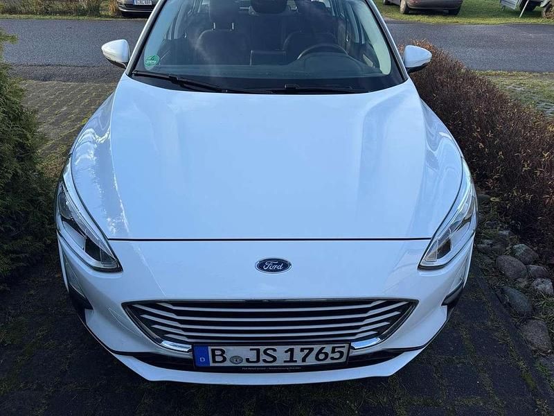 Gebraucht Ford Focus Titanium 150 PS (110 kW) 2021 Weiß Kombi