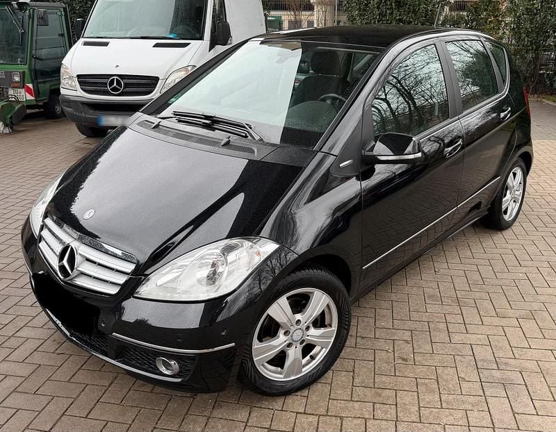 Gebraucht Mercedes A160 Avantgarde 95 PS (69 kW) 2011 Schwarz Limousine