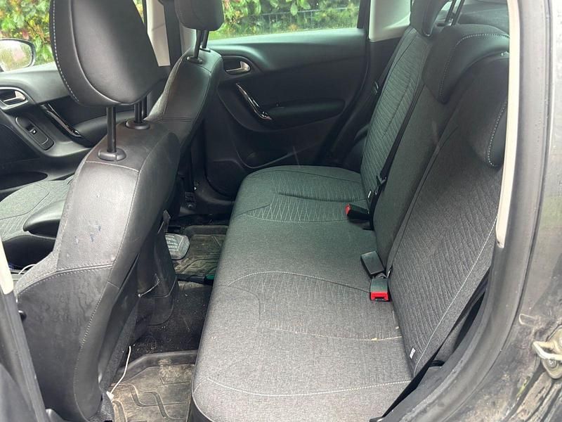 Gebraucht Citroën C3 Start 99 PS (72 kW) 2016 Grau Kleinwagen