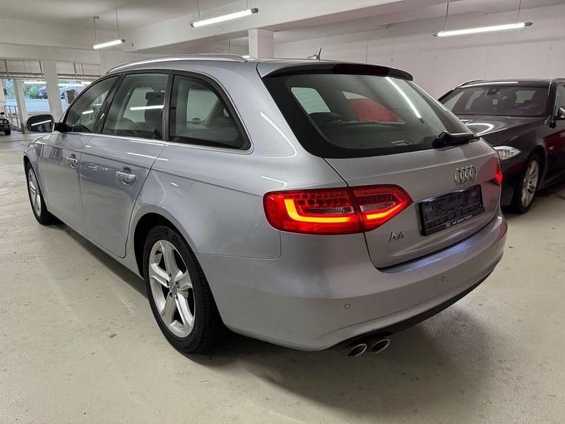 Gebraucht Audi A4 150 PS (110 kW) 2015 Silber Kombi