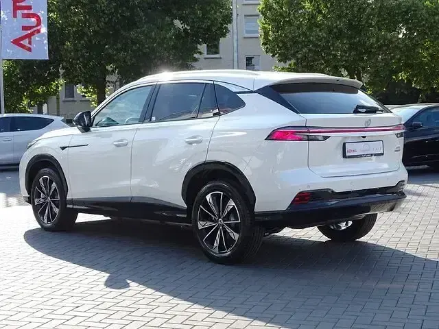 Neu MG HS Luxury 224 PS (164 kW) 2026 Weiß SUV