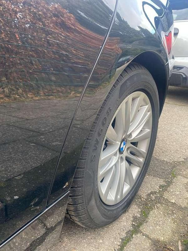 Gebraucht BMW 320 170 PS (125 kW) 2009 Schwarz Limousine