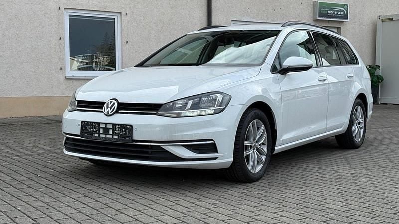 Gebraucht VW Golf VII 150 PS (110 kW) 2020 Weiß Kombi