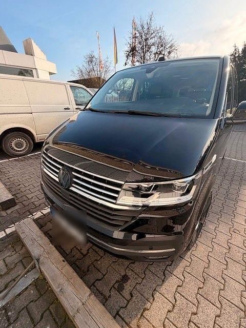 Second-hand VW Multivan 199 CP (146 kW) 2021 Negru Monovolum