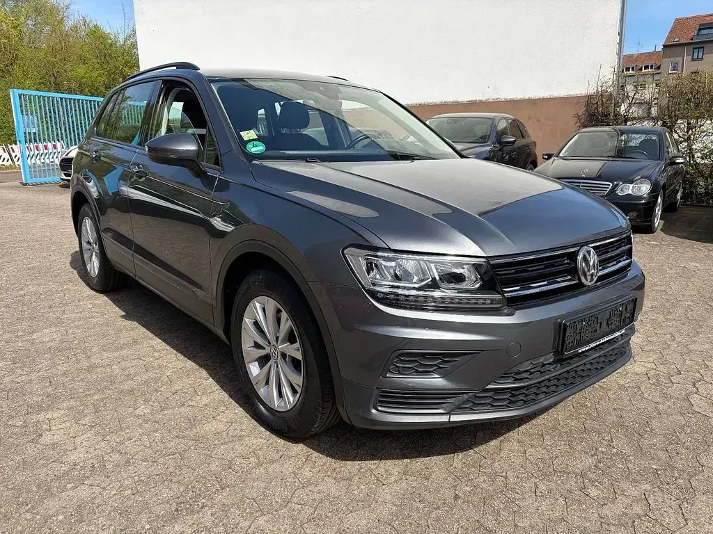 Gebraucht VW Tiguan 125 PS (91 kW) 2018 Indiumgrau SUV