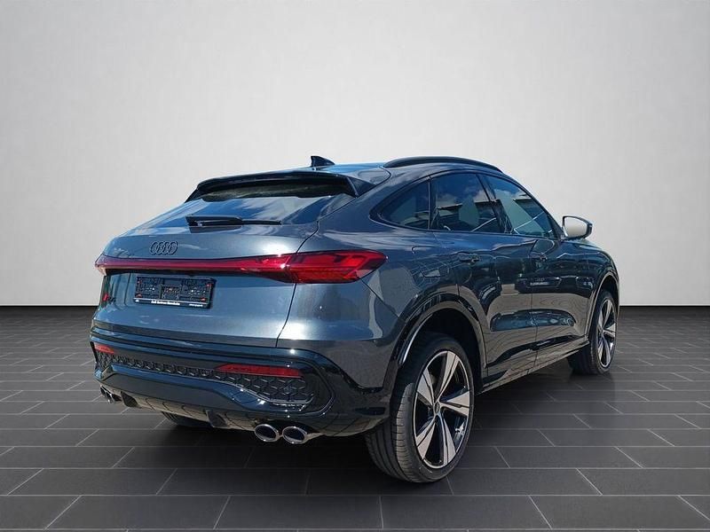 Gebraucht Audi SQ5 Sportback Ambiente 367 PS (269 kW) 2025 Daytonagrau perleffekt (metallic) SUV