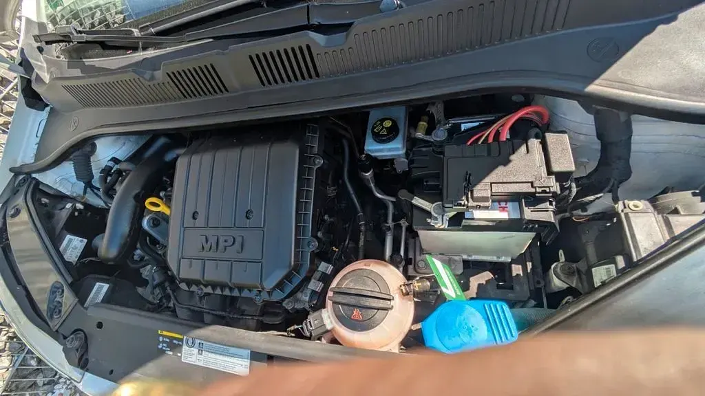 Brugt VW cross up! 75 HK (55 kW) 2013 Hvid Hatchback