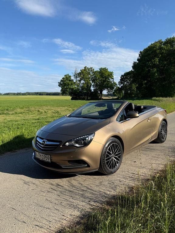 Gebraucht Opel Cascada Innovation 165 PS (121 kW) 2013 Gold Cabrio
