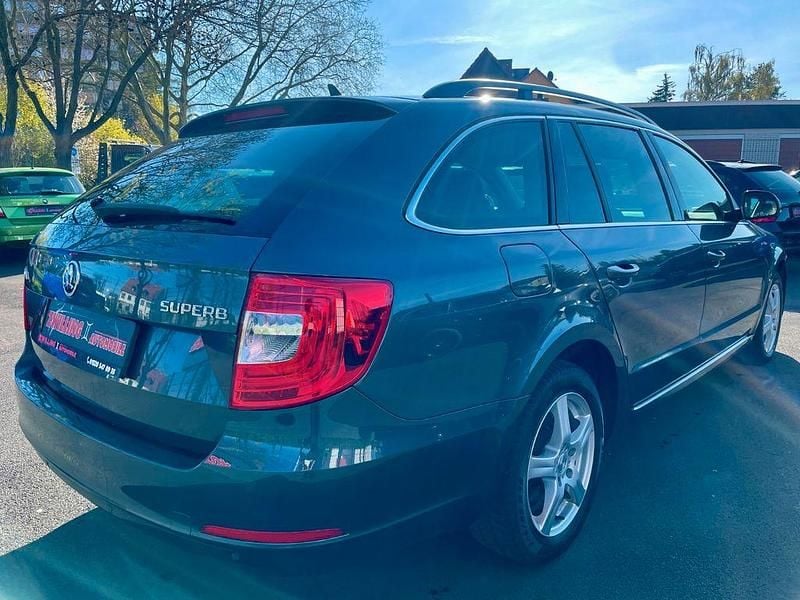 Gebraucht Skoda Superb Exclusive 140 PS (102 kW) 2015 Kombi