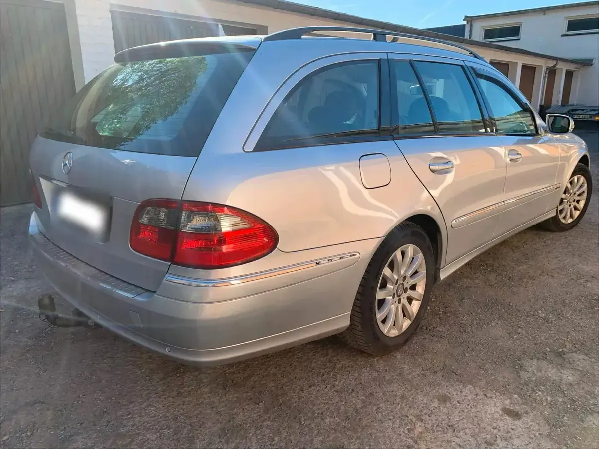 Gebraucht Mercedes E280 231 PS (169 kW) 2006 Silber Kombi