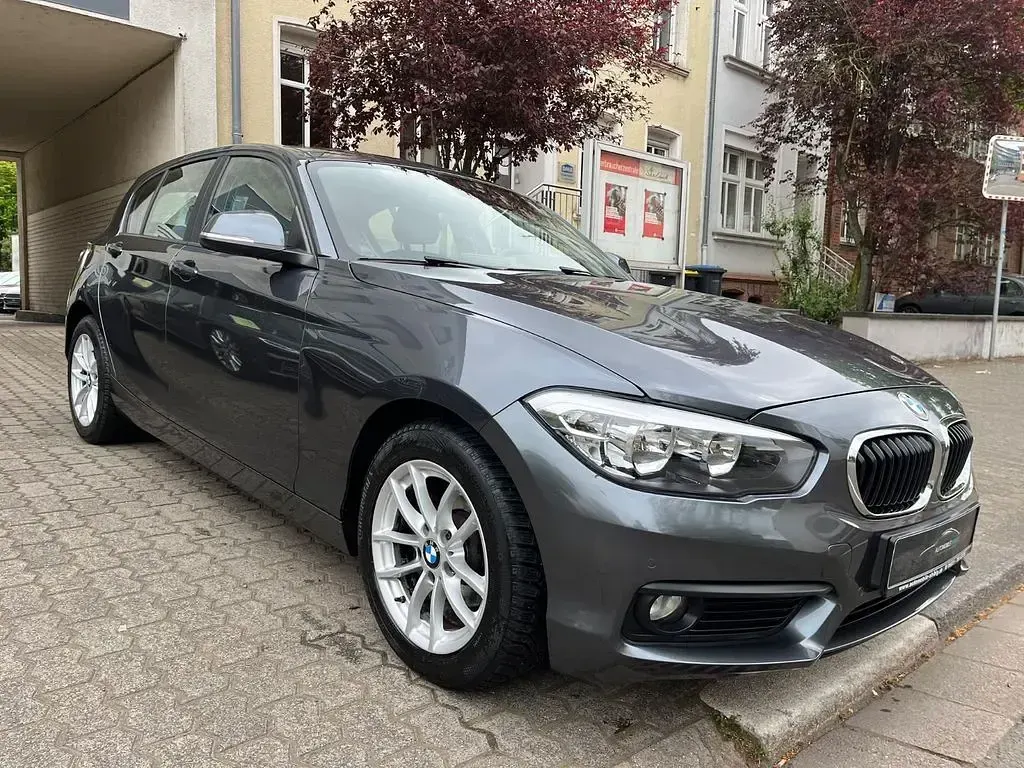 Gebraucht BMW 118 Advantage 136 PS (100 kW) 2016 Grau Kleinwagen