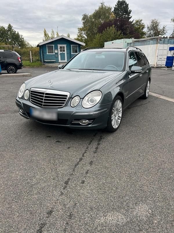 Andere farben Gebraucht 2008 Mercedes E280 Kombi | 5.300 € (Fairer Preis) - Bild 1/4