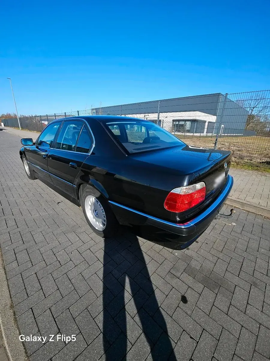 Gebraucht BMW 730 217 PS (159 kW) 1995 Schwarz Limousine