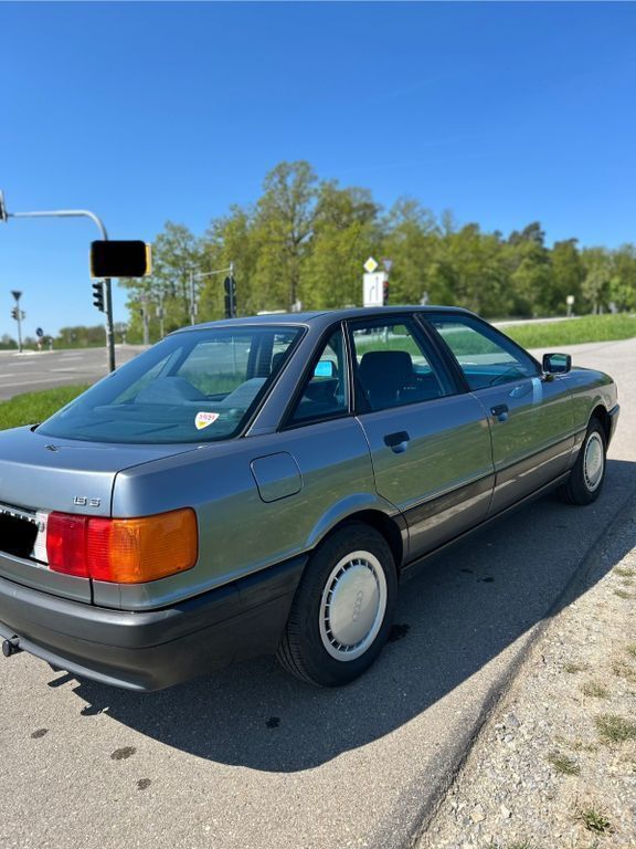 Second-hand Audi 80 90 CP (66 kW) 1990 Argintiu Berlinǎ