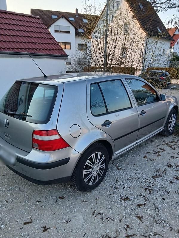 Gebraucht VW Golf IV 101 PS (74 kW) 2003 Grau Limousine