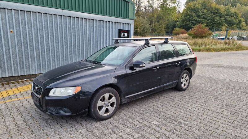 Schwarz Gebraucht 2007 Volvo V70 Momentum Kombi | 2.500 € (Superpreis) - Bild 1/4