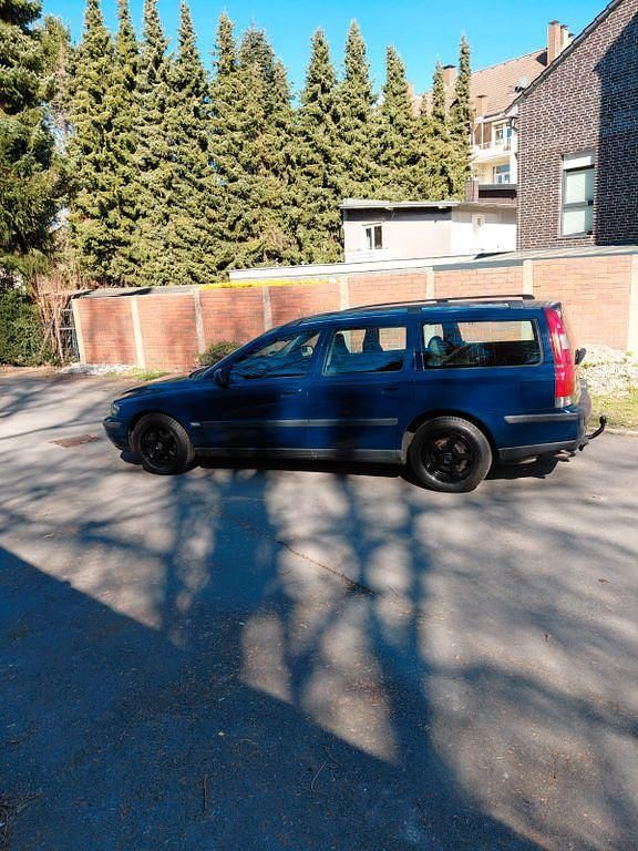 Gebraucht Volvo V70 140 PS (102 kW) 2001 Blau Kombi