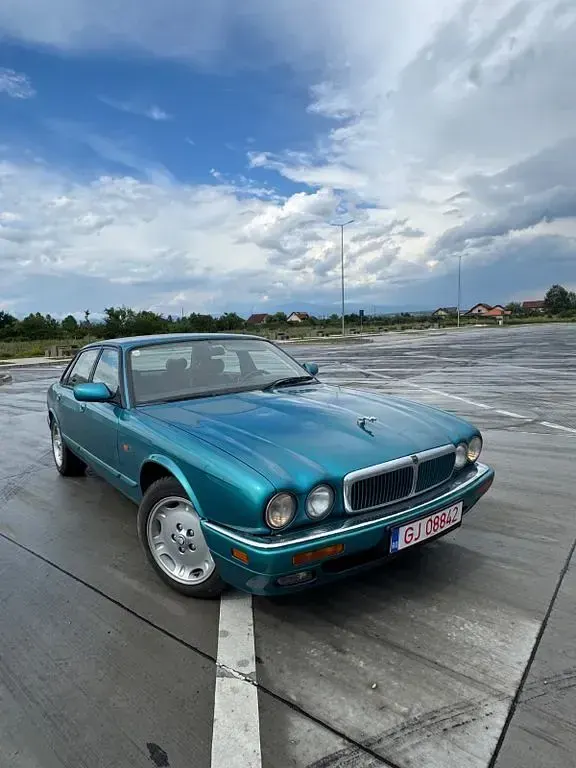 Gebraucht Jaguar XJ6 211 PS (155 kW) 1995 Blau Limousine