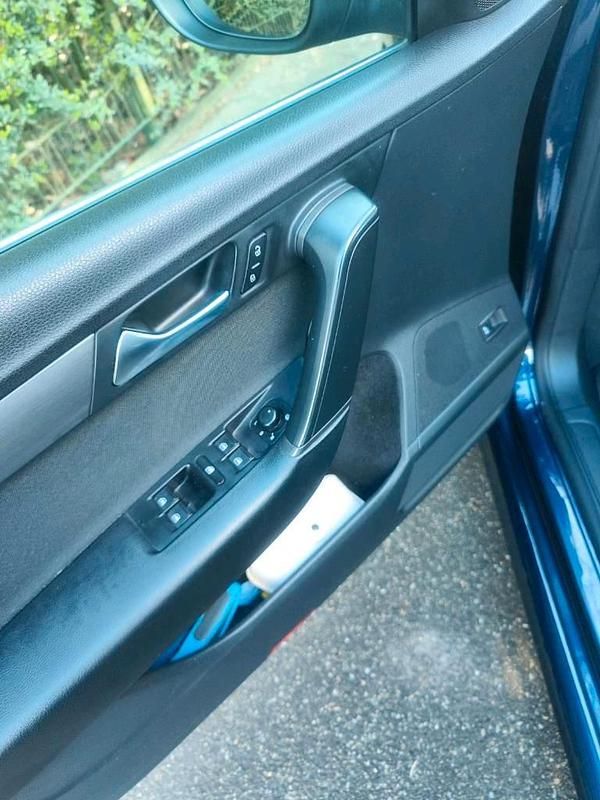 Gebraucht VW Passat 105 PS (77 kW) 2013 Blau Kombi