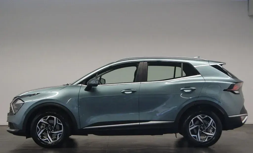 Gebraucht Kia Sportage Vision 136 PS (100 kW) 2024 Grün SUV