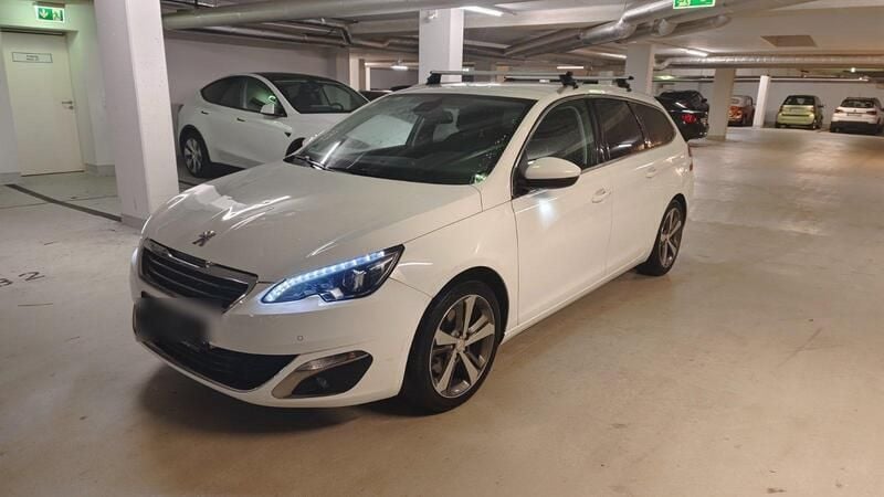 Weiß Gebraucht 2015 Peugeot 308 Allure Kombi | 5.590 € (Guter Preis) - Bild 1/4
