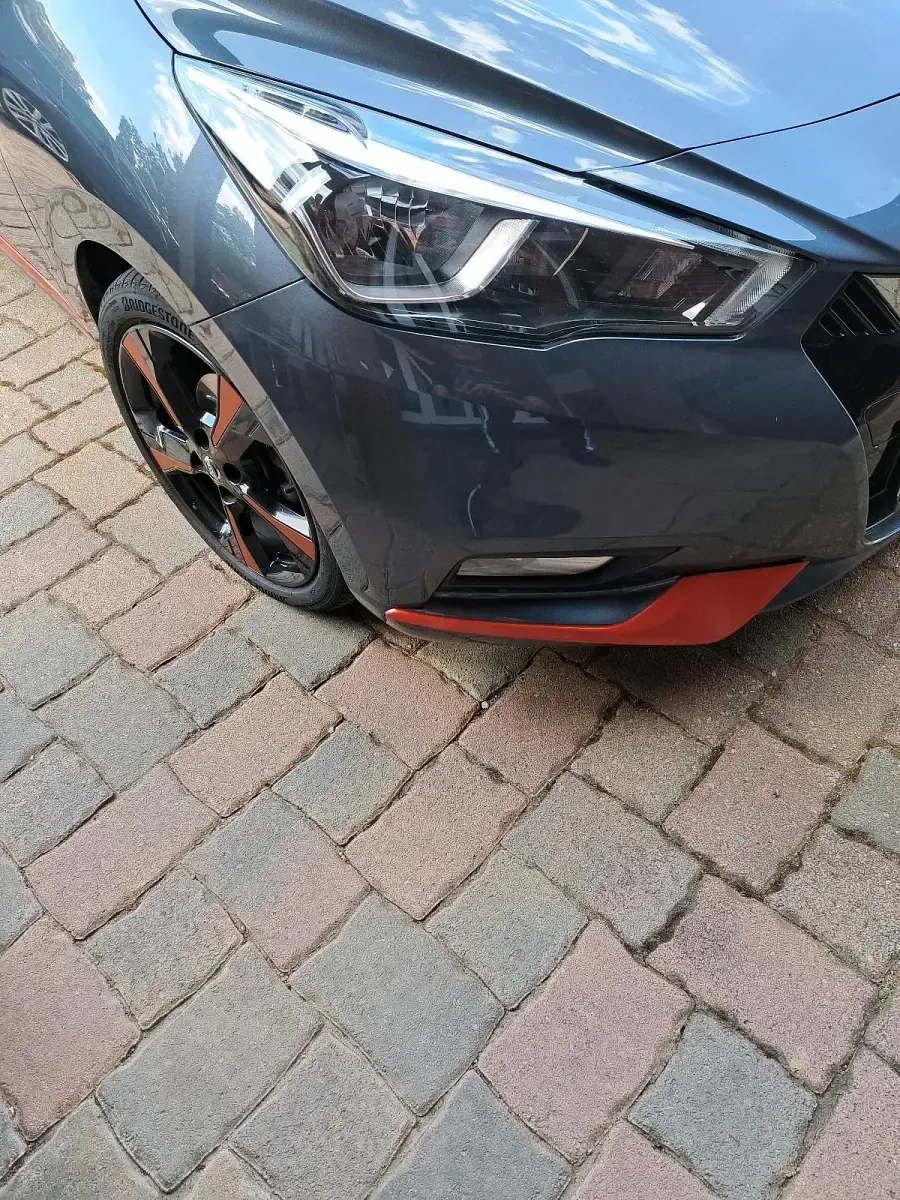 Gebraucht Nissan Micra Tekna 90 PS (66 kW) 2017 Grau Kleinwagen
