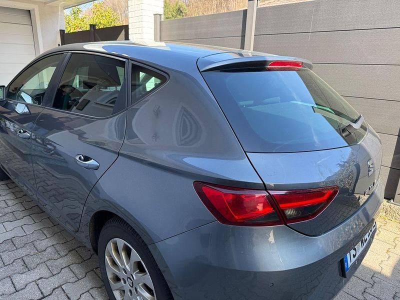 Gebraucht Seat Leon Style 105 PS (77 kW) 2014 Grau Limousine