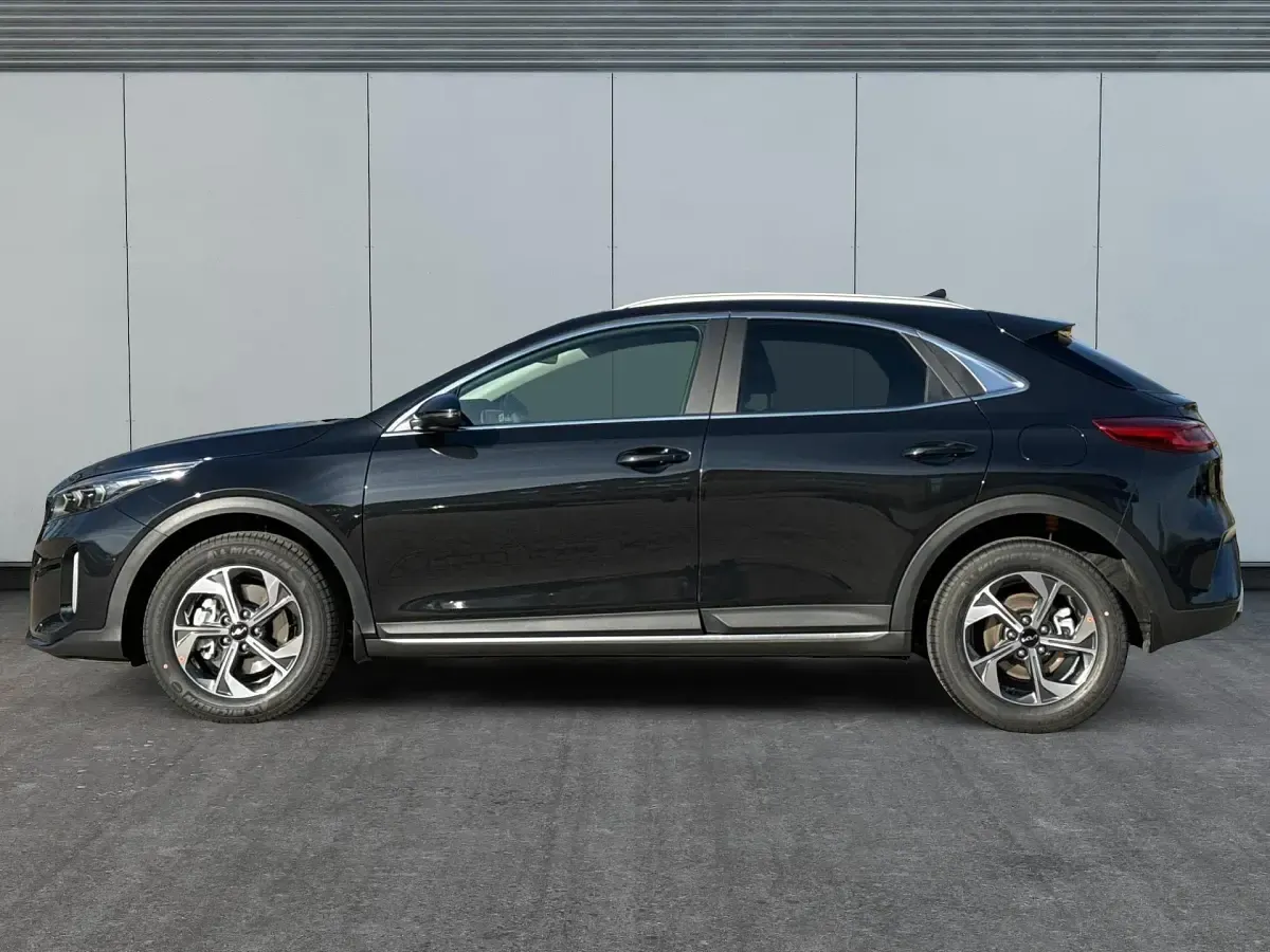 Neu Kia XCeed Exclusive 116 PS (85 kW) 2026 (zilinaschwarz metallic/schwarz) SUV