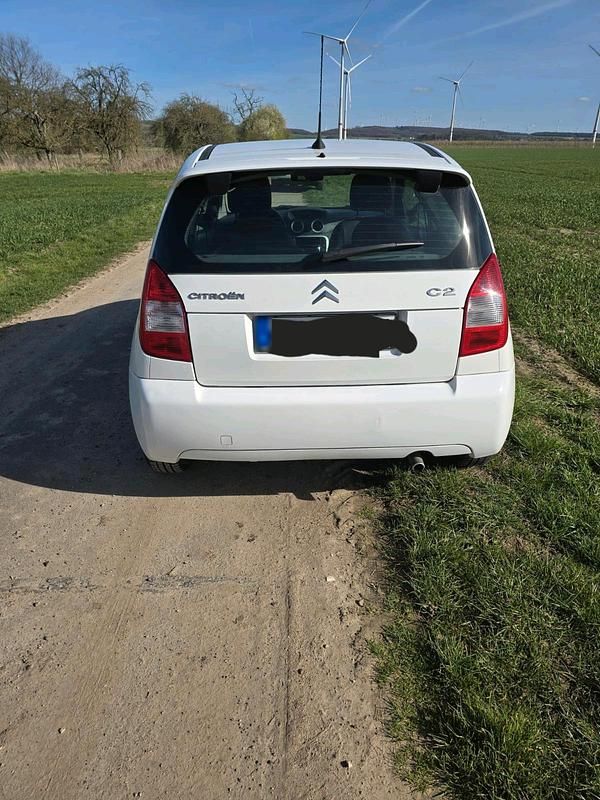 Gebraucht Citroën C2 60 PS (44 kW) 2009 Weiß Kleinwagen