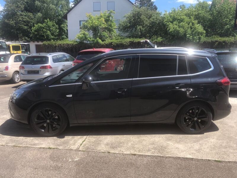 Gebraucht Opel Zafira Tourer 170 PS (125 kW) 2015 Schwarz Van / Kleinbus