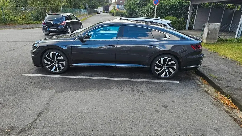 Gebraucht VW Arteon R-line 190 PS (139 kW) 2018 Kleinwagen