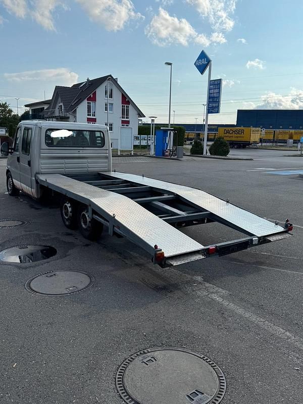 Gebraucht Fiat Ducato 140 PS (102 kW) 2003 Silber Van