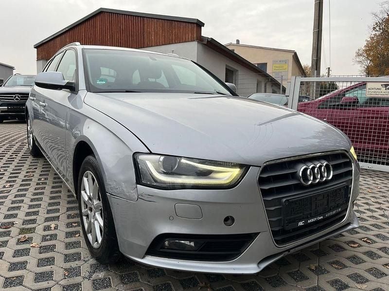 Gebraucht Audi A4 Ambiente 150 PS (110 kW) 2015 Silber Kombi
