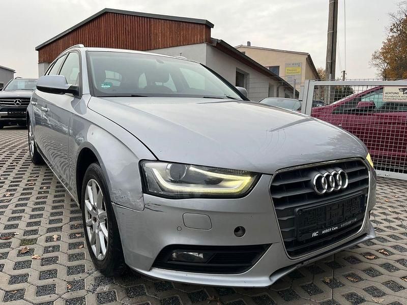 Silber Gebraucht 2015 Audi A4 Ambiente Kombi | 6.500 € (Superpreis) - Bild 1/4