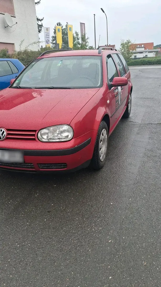 Gebraucht VW Golf IV 75 PS (55 kW) 2005 Rot Limousine
